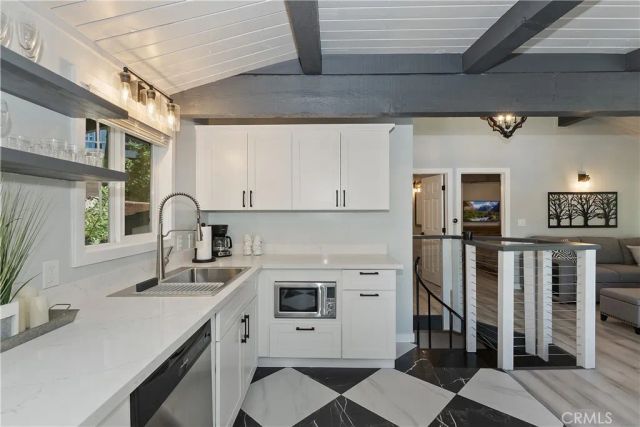 580 Lucerne Drive, Big Bear Lake, CA 92315