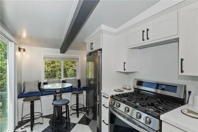 580 Lucerne Drive, Big Bear Lake, CA 92315