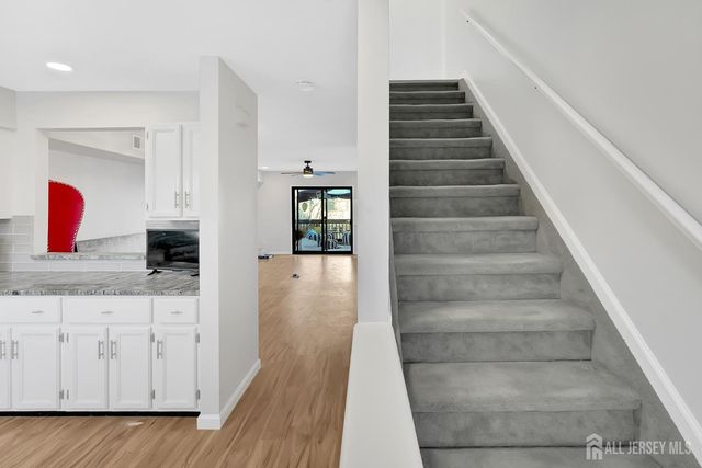 51 Queens Way, Englishtown, NJ 07726