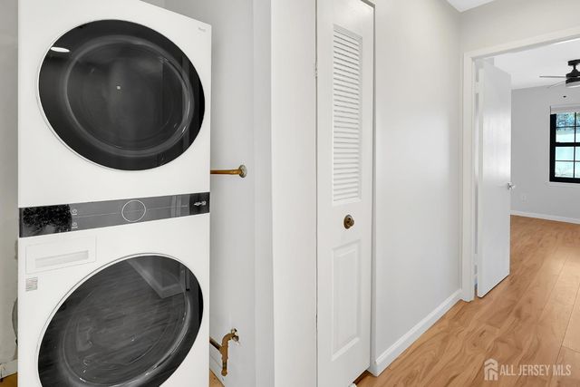 51 Queens Way, Englishtown, NJ 07726