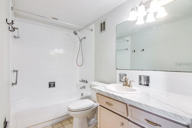 1303 S HERCULES AVENUE 19, Clearwater, FL 33764