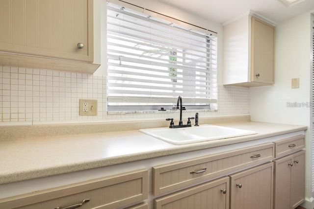 1303 S HERCULES AVENUE 19, Clearwater, FL 33764