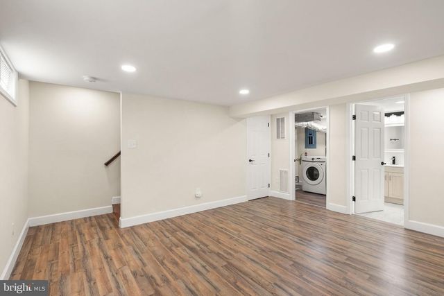 5940 EDGEHILL DR, Alexandria, VA 22303