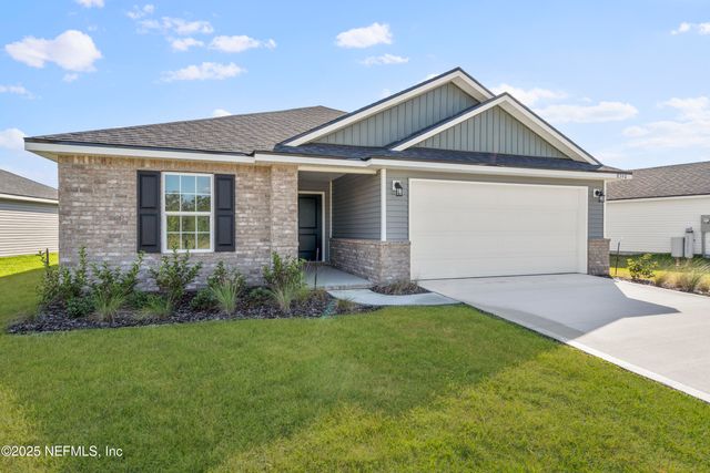 8381 HELMSLEY Boulevard, Jacksonville, FL 32219