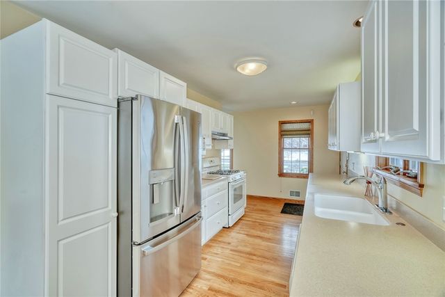 38 Munger Street, Bergen, NY 14416