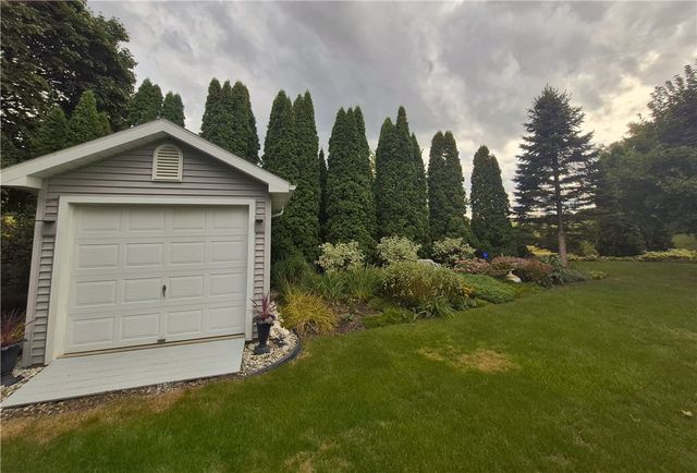 38 Munger Street, Bergen, NY 14416