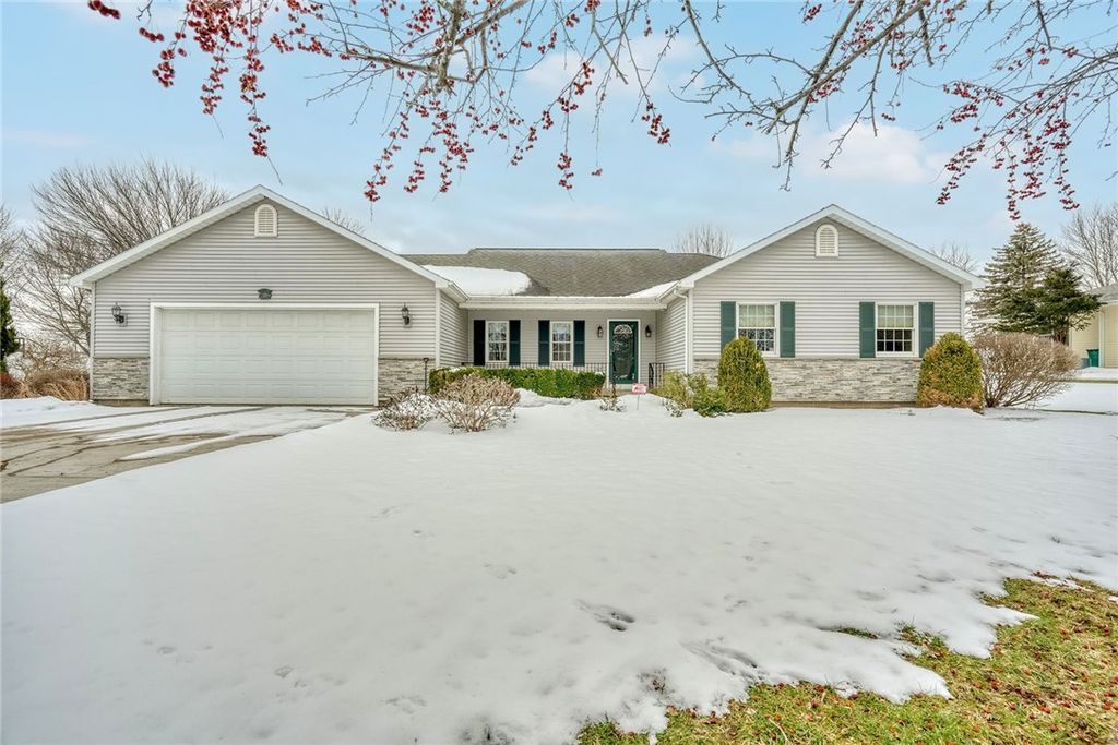 38 Munger Street, Bergen, NY 14416