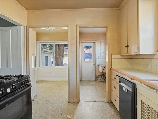 207 W Ash Avenue, Burbank, CA 91502