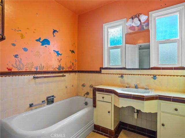 207 W Ash Avenue, Burbank, CA 91502