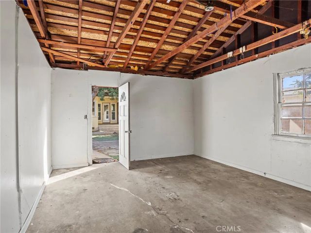 207 W Ash Avenue, Burbank, CA 91502