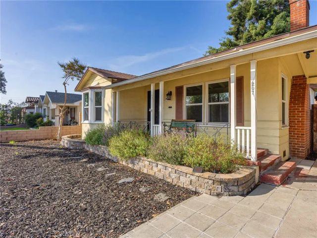 207 W Ash Avenue, Burbank, CA 91502