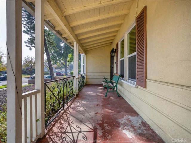 207 W Ash Avenue, Burbank, CA 91502