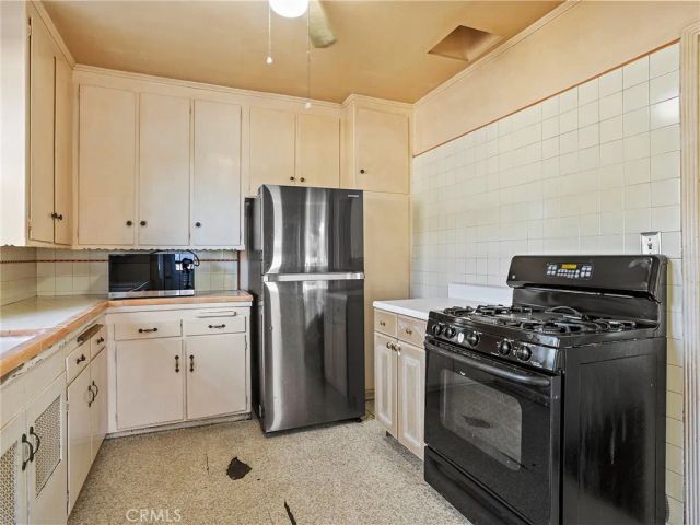 207 W Ash Avenue, Burbank, CA 91502