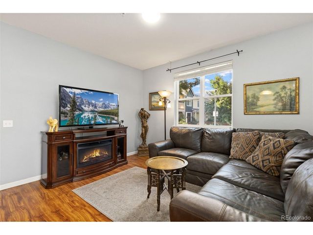 237 Cardinal Way 101, Longmont, CO 80501