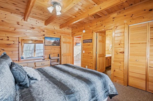 2205 Eagle Feather Drive, Sevierville, TN 37876