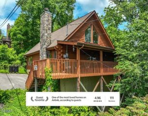 2205 Eagle Feather Drive, Sevierville, TN 37876