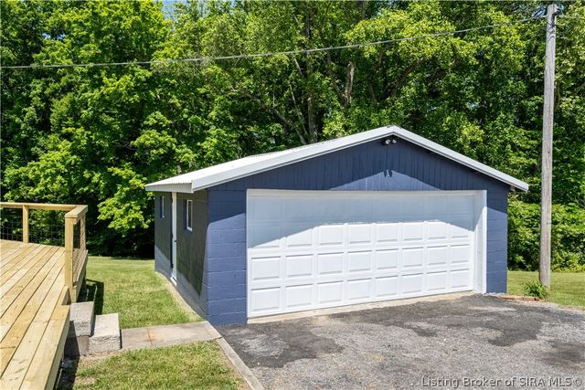 1860 Highway 335 NE, Corydon, IN 47112