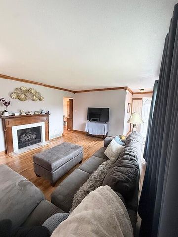 5586 Wendzel Drive, Coloma, MI 49038