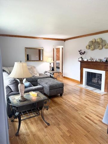 5586 Wendzel Drive, Coloma, MI 49038