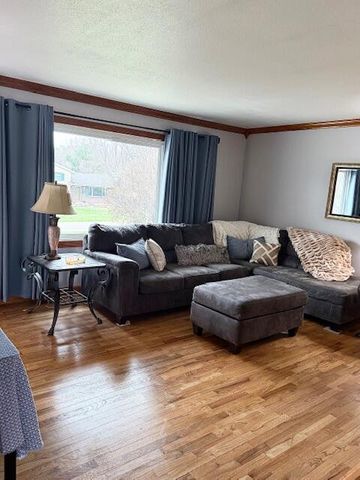 5586 Wendzel Drive, Coloma, MI 49038