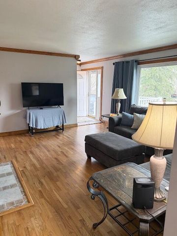 5586 Wendzel Drive, Coloma, MI 49038