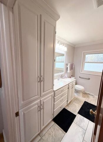 5586 Wendzel Drive, Coloma, MI 49038