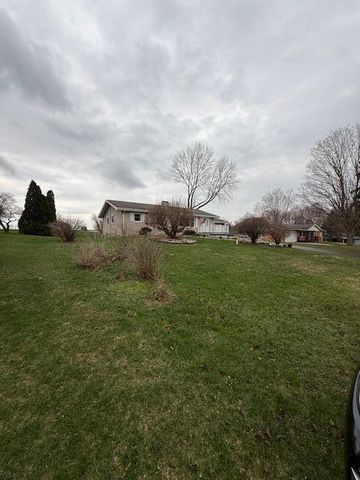 5586 Wendzel Drive, Coloma, MI 49038