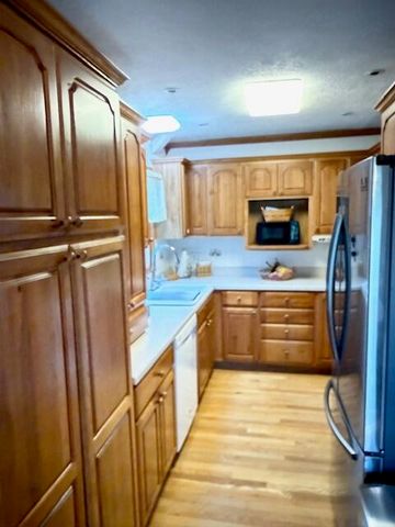 5586 Wendzel Drive, Coloma, MI 49038