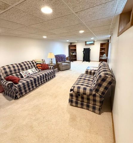 5586 Wendzel Drive, Coloma, MI 49038