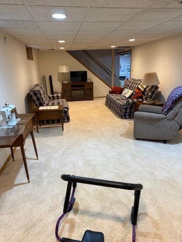 5586 Wendzel Drive, Coloma, MI 49038