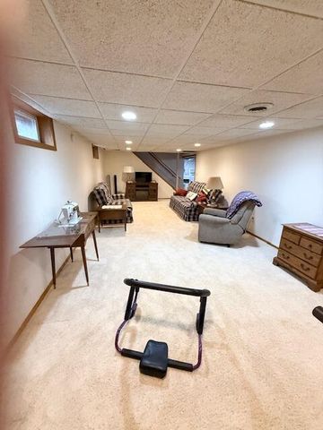 5586 Wendzel Drive, Coloma, MI 49038