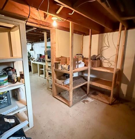 5586 Wendzel Drive, Coloma, MI 49038