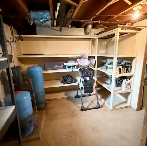 5586 Wendzel Drive, Coloma, MI 49038