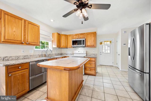 1211 MORTON AVE, Folsom, PA 19033