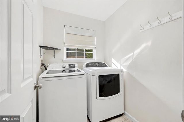 1211 MORTON AVE, Folsom, PA 19033