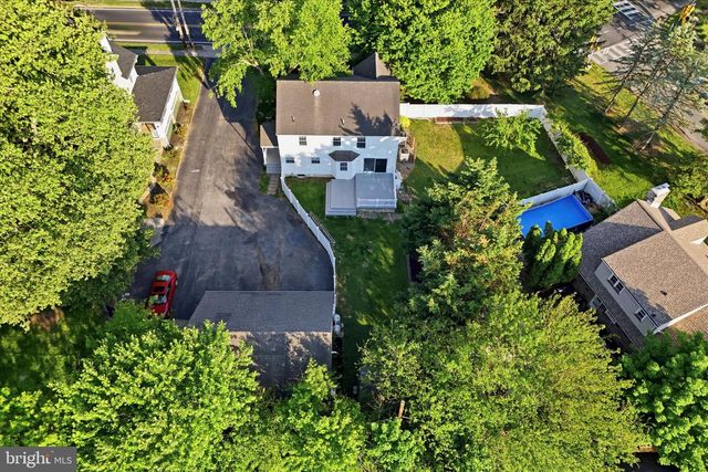 1211 MORTON AVE, Folsom, PA 19033