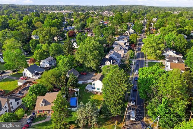 1211 MORTON AVE, Folsom, PA 19033