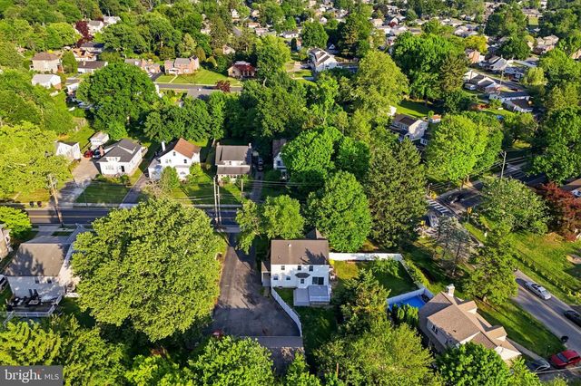 1211 MORTON AVE, Folsom, PA 19033