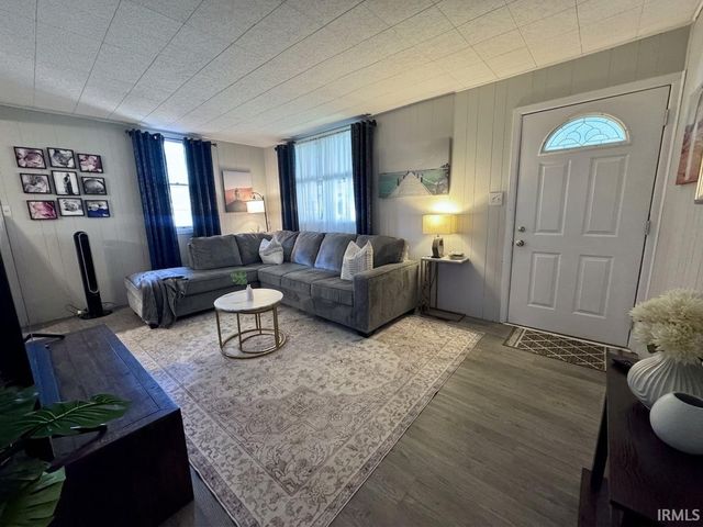 2701 S Englewood Avenue, Evansville, IN 47714
