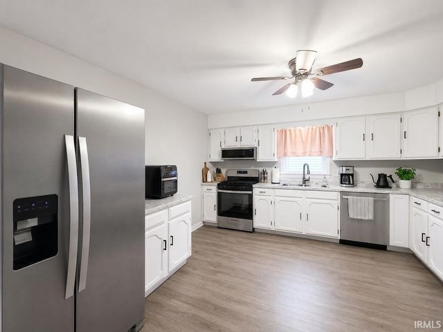 2701 S Englewood Avenue, Evansville, IN 47714