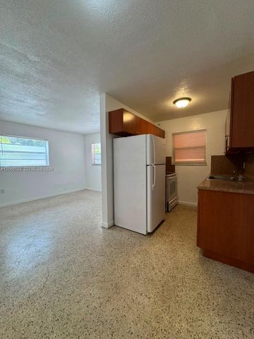 735 W 15th Street 4, Hialeah, FL 33010