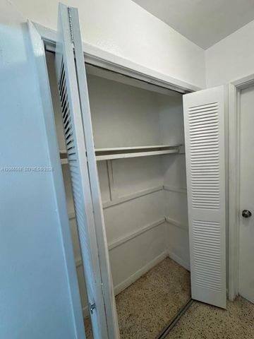 735 W 15th Street 4, Hialeah, FL 33010