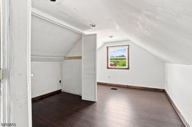 13 Kovach St, Franklin Boro, NJ 07416