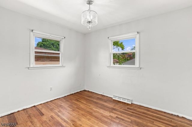 13 Kovach St, Franklin Boro, NJ 07416