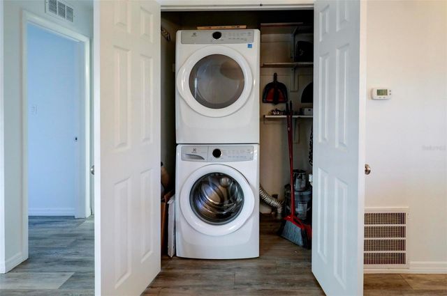 1126 KING ARTHUR COURT 418, Dunedin, FL 34698