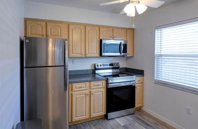 1126 KING ARTHUR COURT 418, Dunedin, FL 34698