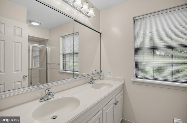 1703 WEATHERSTONE DR, Paoli, PA 19301