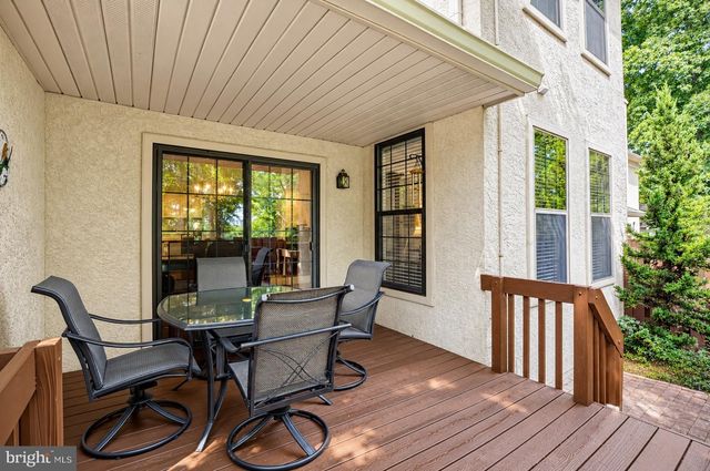 1703 WEATHERSTONE DR, Paoli, PA 19301