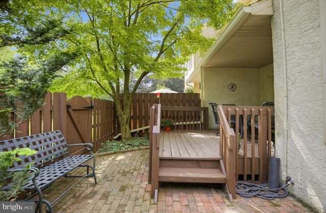 1703 WEATHERSTONE DR, Paoli, PA 19301