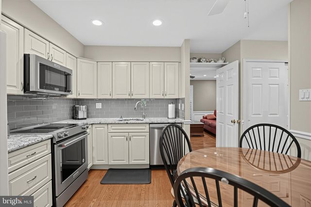 1703 WEATHERSTONE DR, Paoli, PA 19301